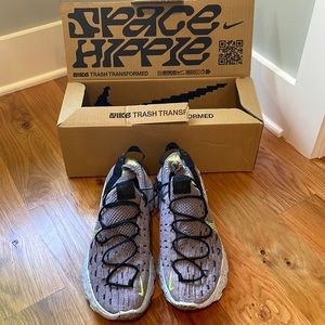 Nike Space Hippie 04 athletic shoes